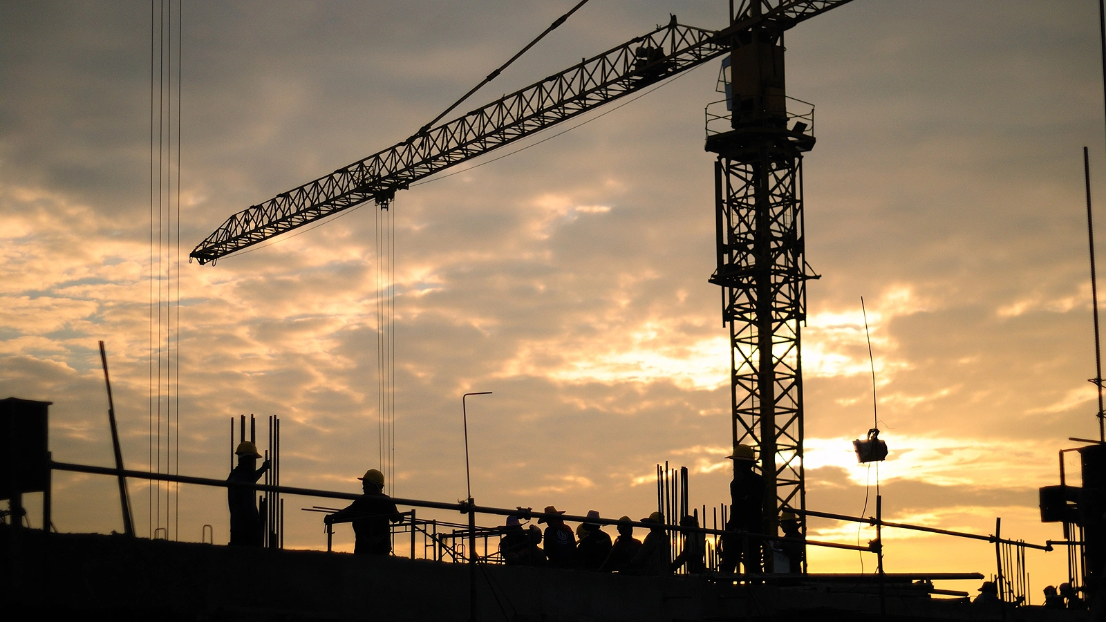 Zoho One for Construction & Real Estate: The Complete Business Platform Guide